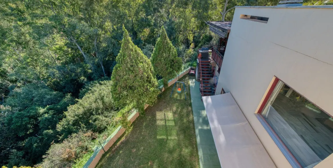 Sale of detached villa in Los Flamingos 31