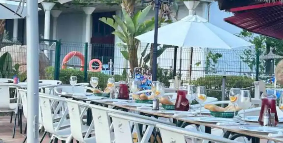 Sale of detached villa in Los Flamingos 40