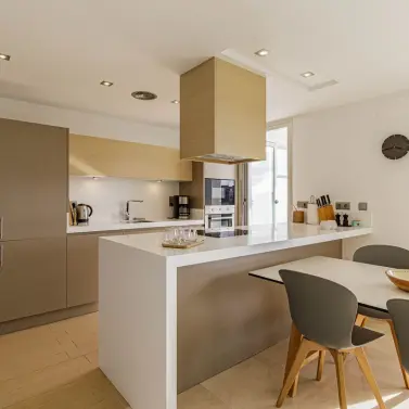 Sale of middle floor apartment in Los Arqueros