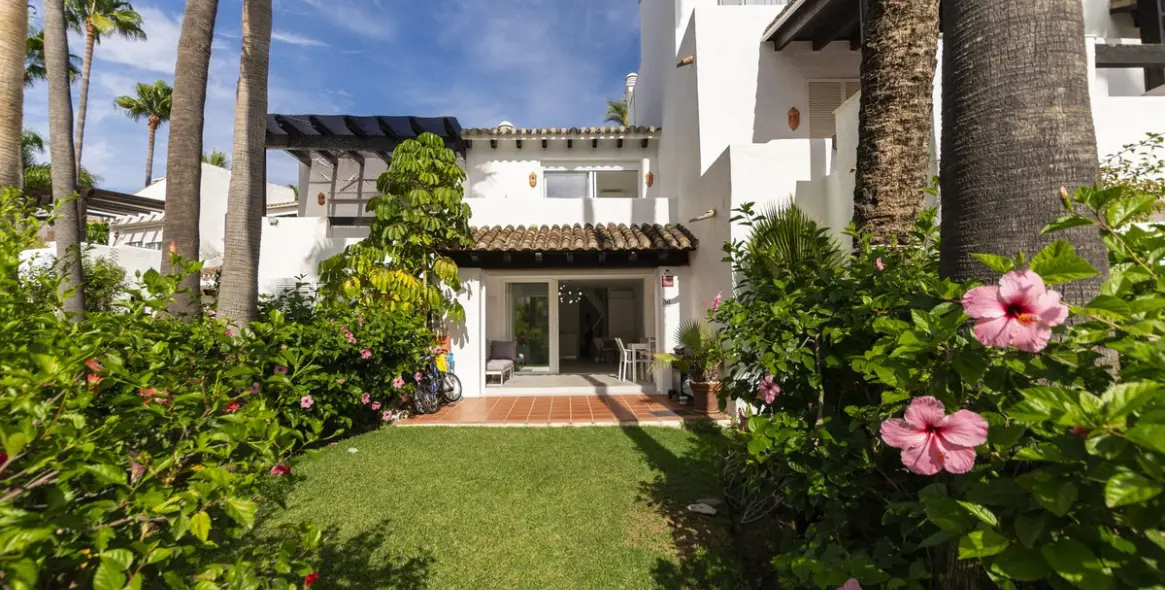 Продажа таунхауса в New Golden Mile 2