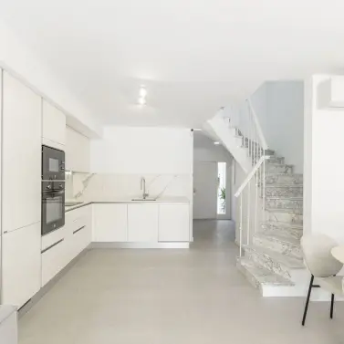 Продажа таунхауса в New Golden Mile