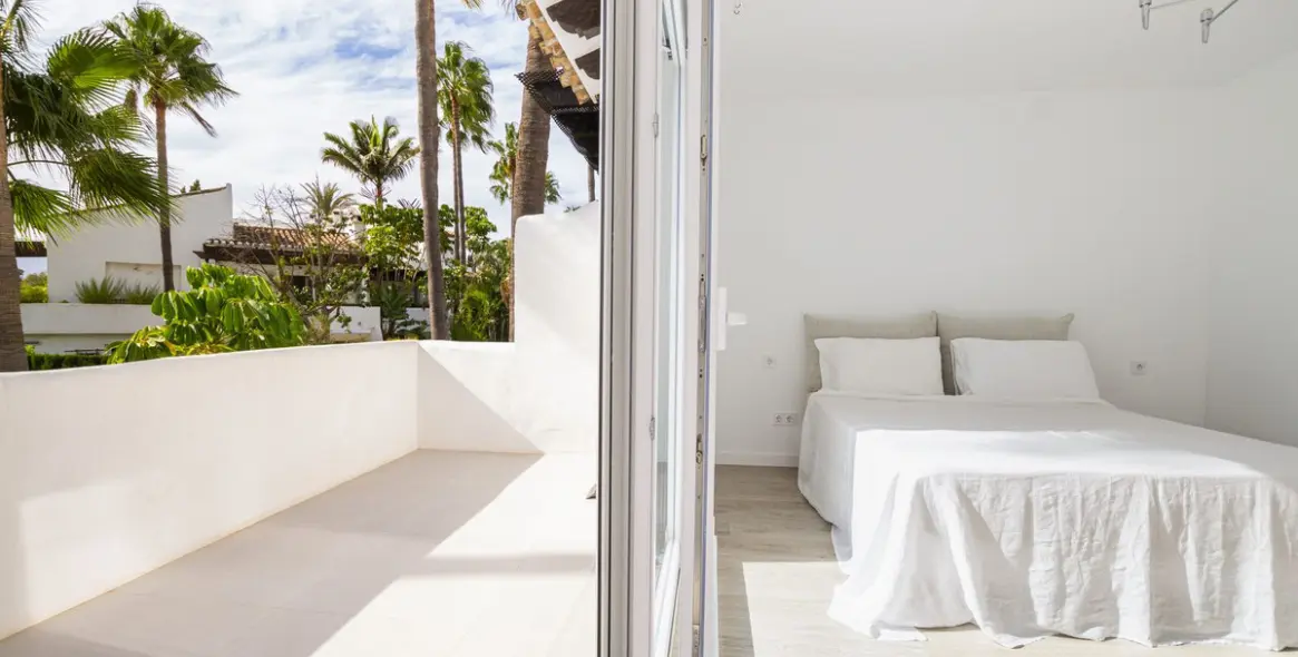 Продажа таунхауса в New Golden Mile 15