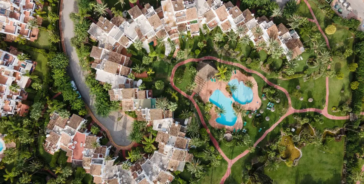 Sale of townhouse in New Golden Mile 33