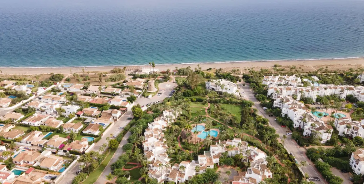 Sale of townhouse in New Golden Mile 35