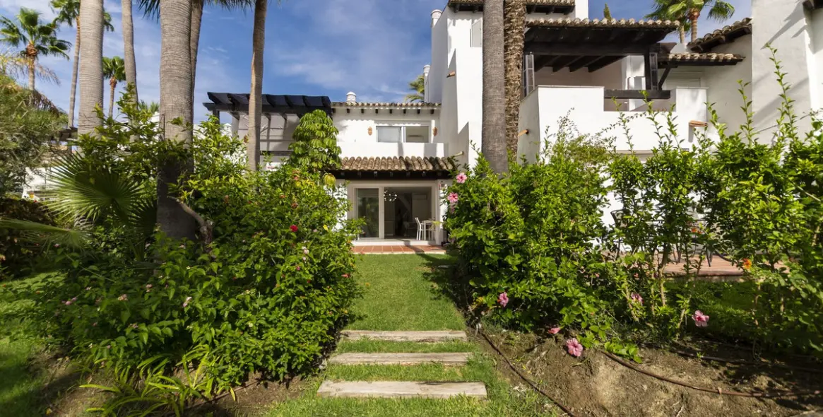 Venta de adosado en New Golden Mile 28