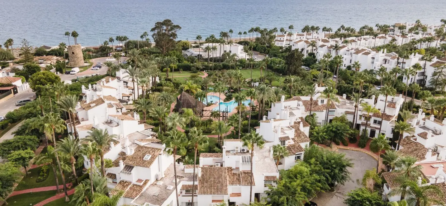 Sale of townhouse in New Golden Mile 0