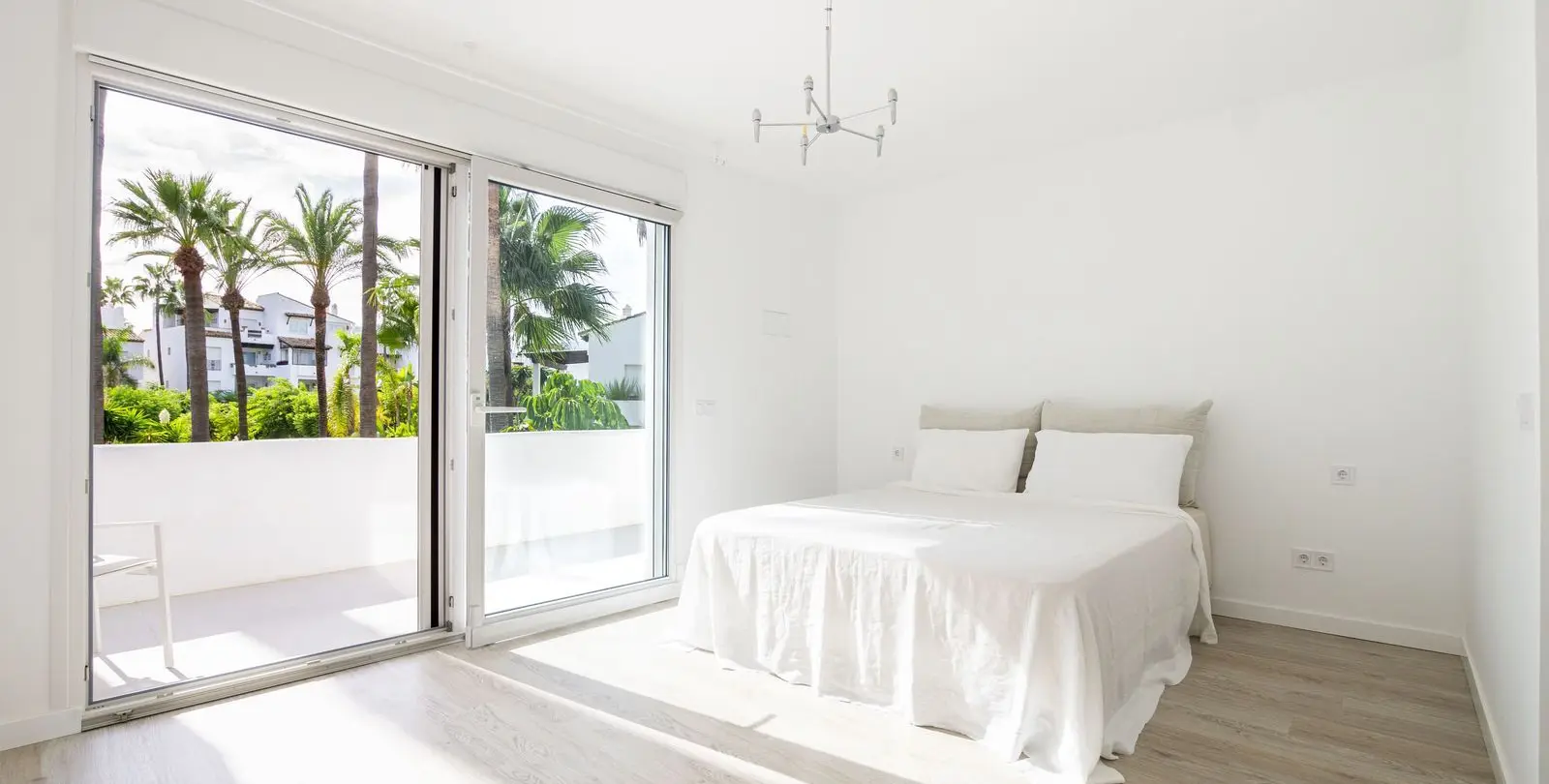 Venta de adosado en New Golden Mile 14