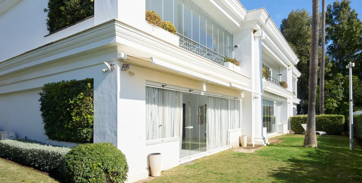 Продажа апартаментов на первом этаже в Estepona 15