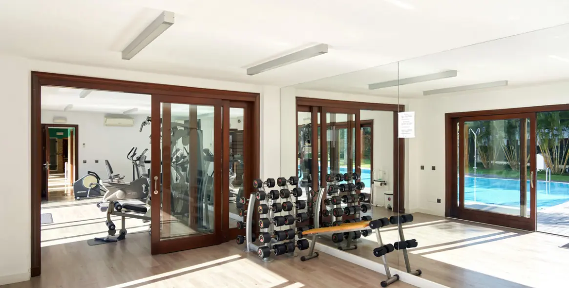 Продажа апартаментов на первом этаже в Estepona 18