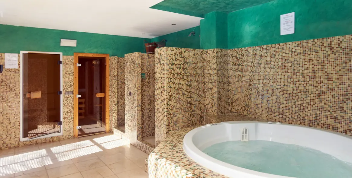 Продажа апартаментов на первом этаже в Estepona 20