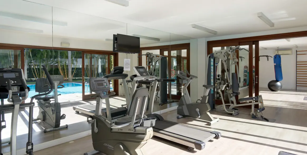 Продажа апартаментов на первом этаже в Estepona 21