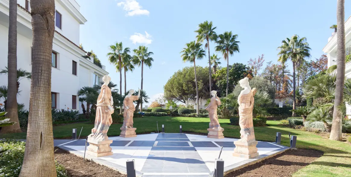 Продажа апартаментов на первом этаже в Estepona 23