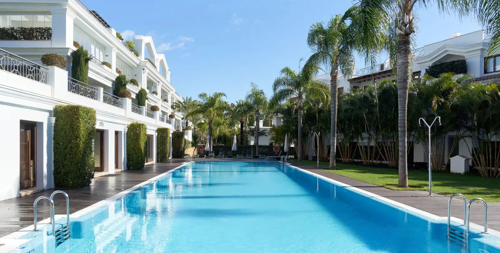 Venta de apartamento en planta baja en Estepona 22
