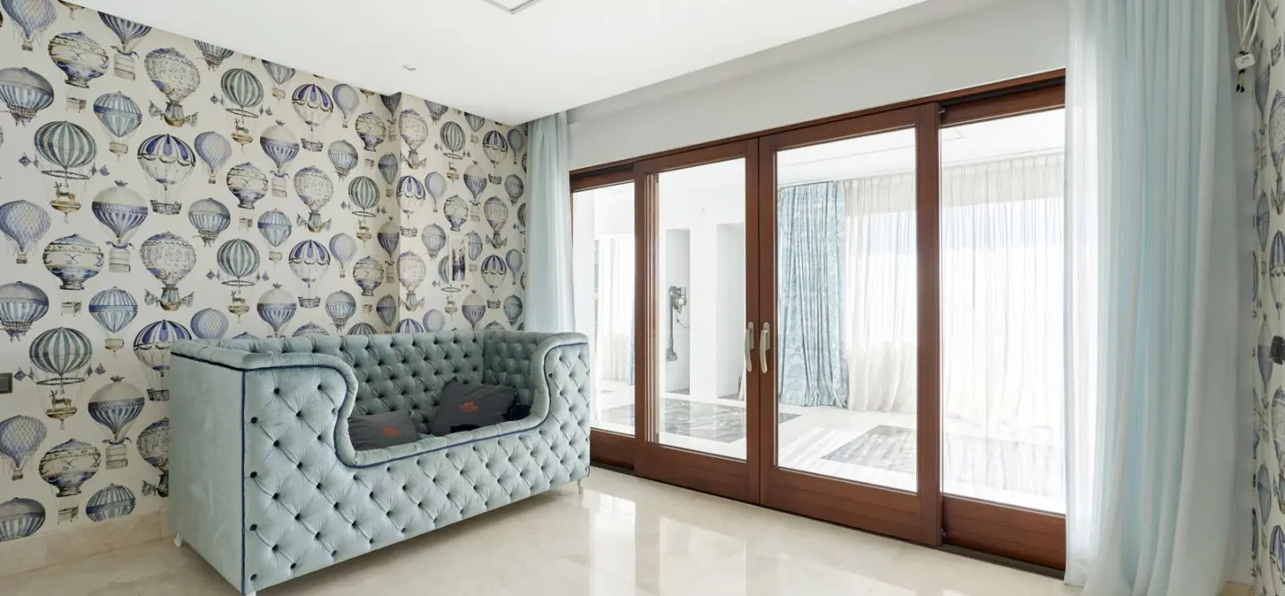 Venta de apartamento en planta baja en Estepona 2