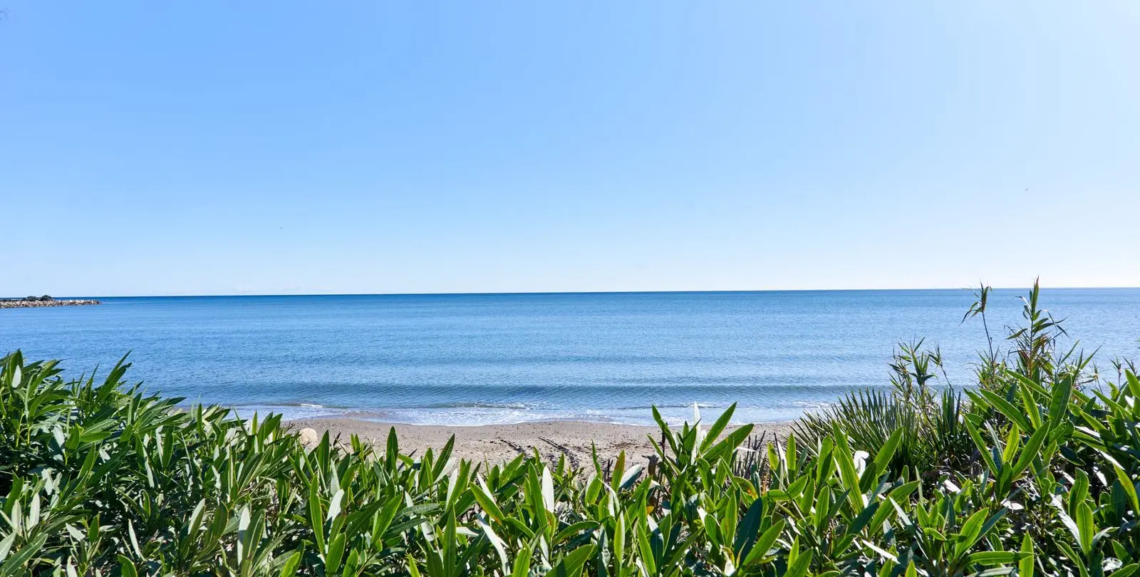 Venta de apartamento en planta baja en Estepona 26