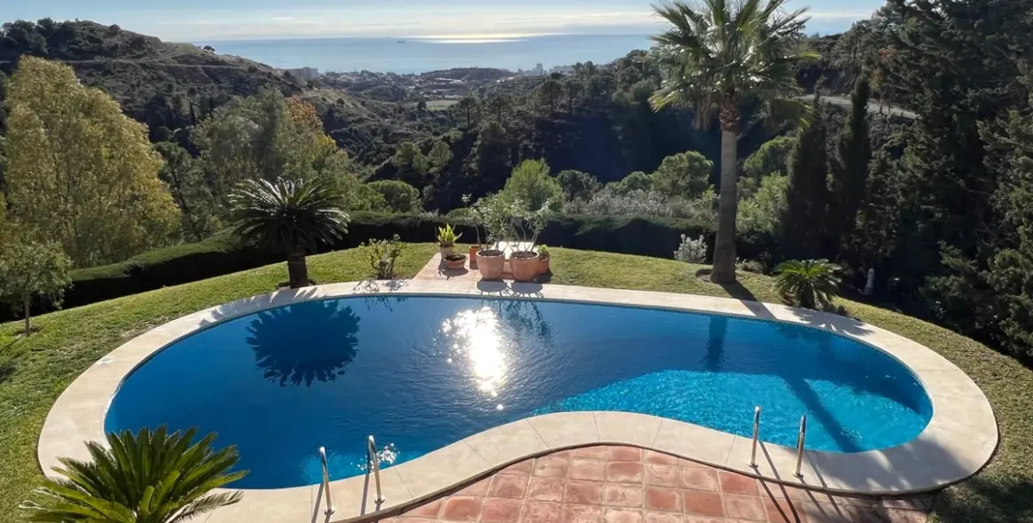 Продажа  отдельно стоящей виллы в Mijas 3