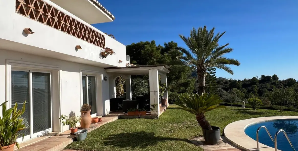 Продажа  отдельно стоящей виллы в Mijas 5