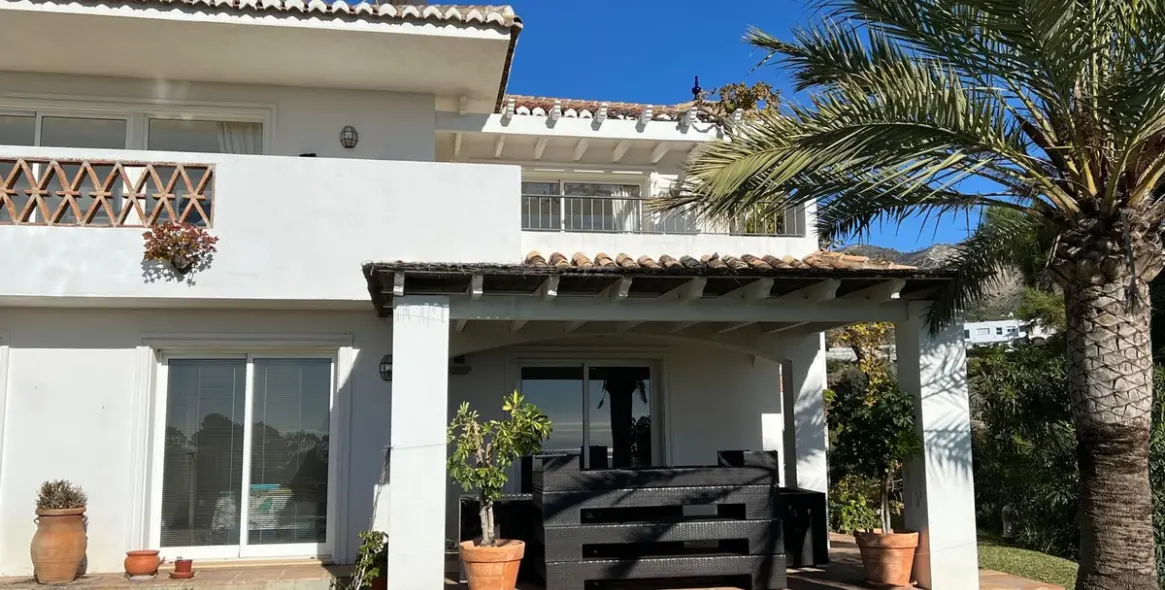 Продажа  отдельно стоящей виллы в Mijas 6