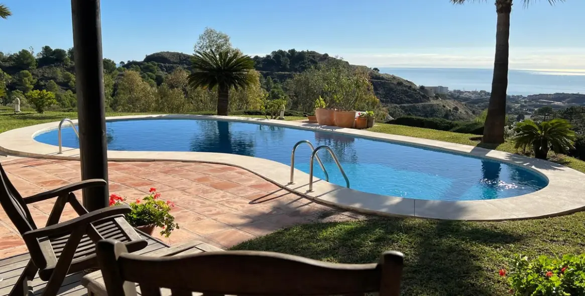 Продажа  отдельно стоящей виллы в Mijas 14