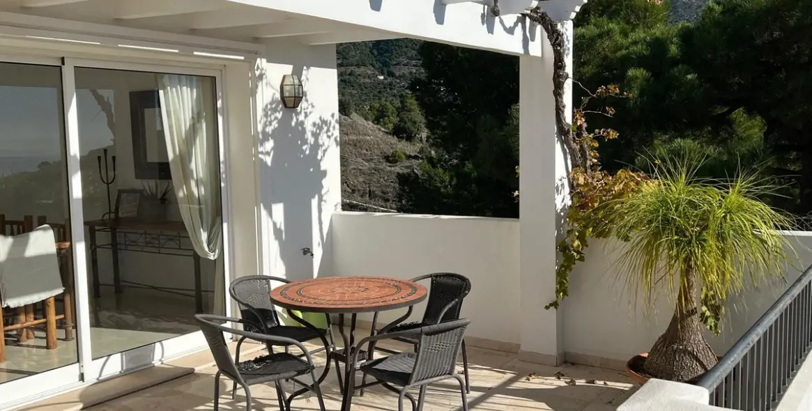 Продажа  отдельно стоящей виллы в Mijas 16