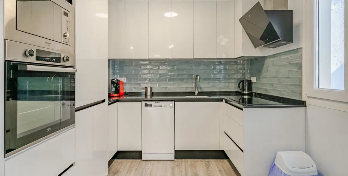 Продажа апарт-отеля в Estepona 32