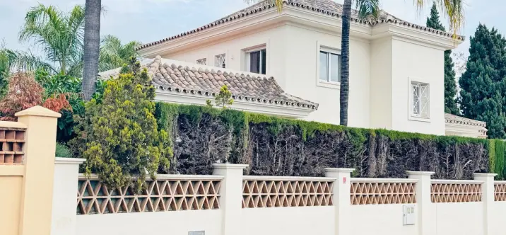 Venta de villa independiente en Guadalmina Alta 0