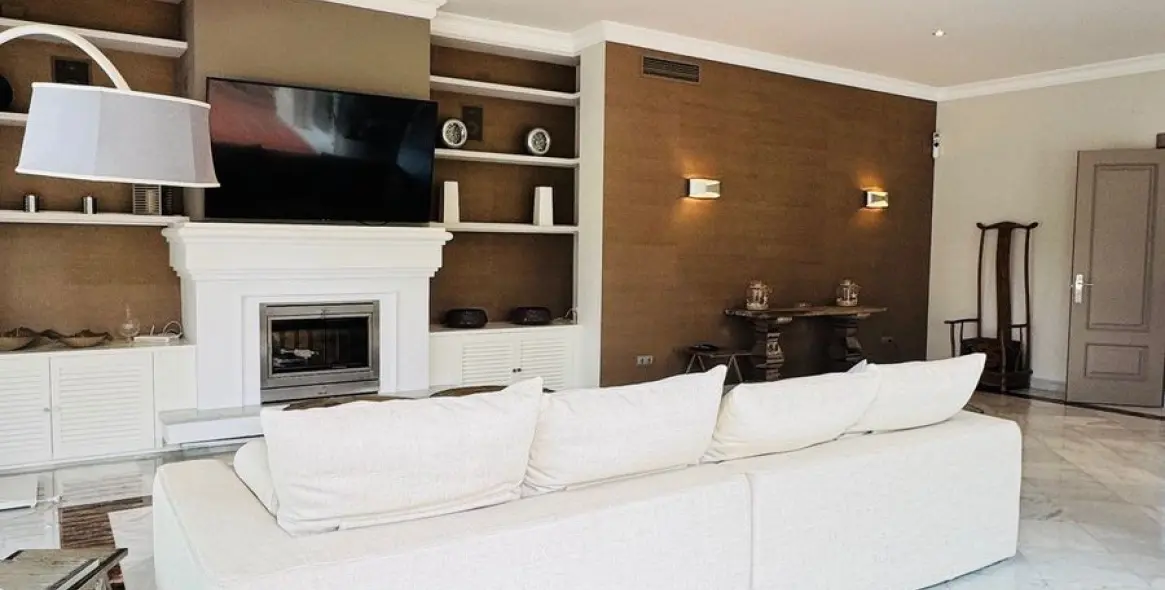 Продажа  отдельно стоящей виллы в Guadalmina Alta 4