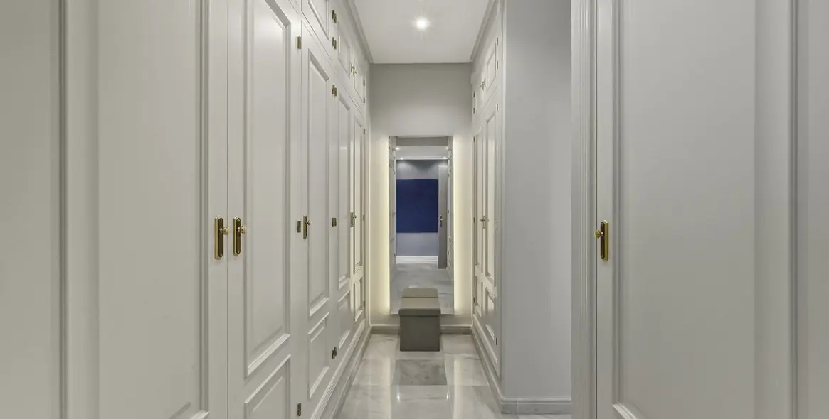 Продажа  отдельно стоящей виллы в Guadalmina Alta 21