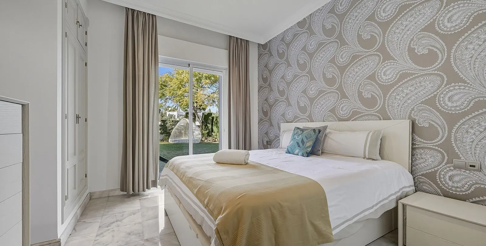 Venta de villa independiente en Guadalmina Alta 23