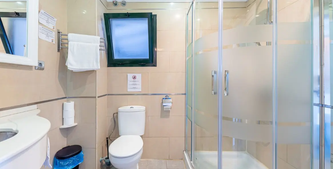 Sale of hotel in Torremolinos 14