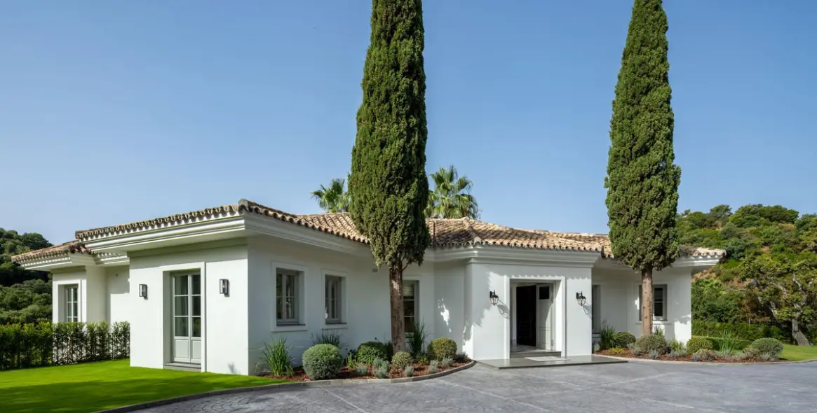 Продажа  отдельно стоящей виллы в Benahavís 2