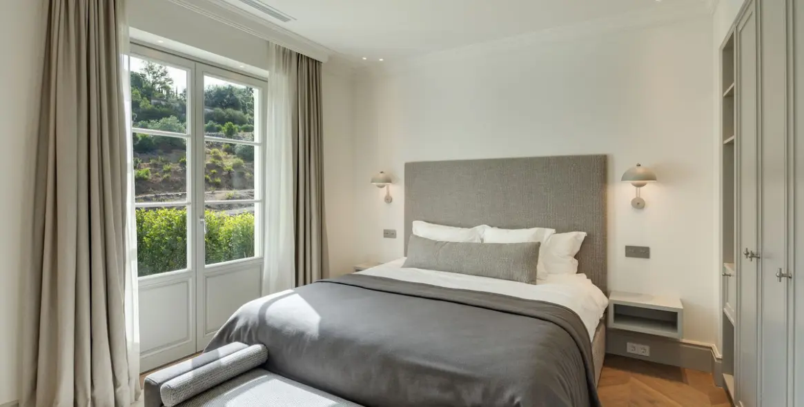 Продажа  отдельно стоящей виллы в Benahavís 4