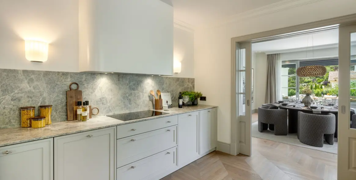 Продажа  отдельно стоящей виллы в Benahavís 39