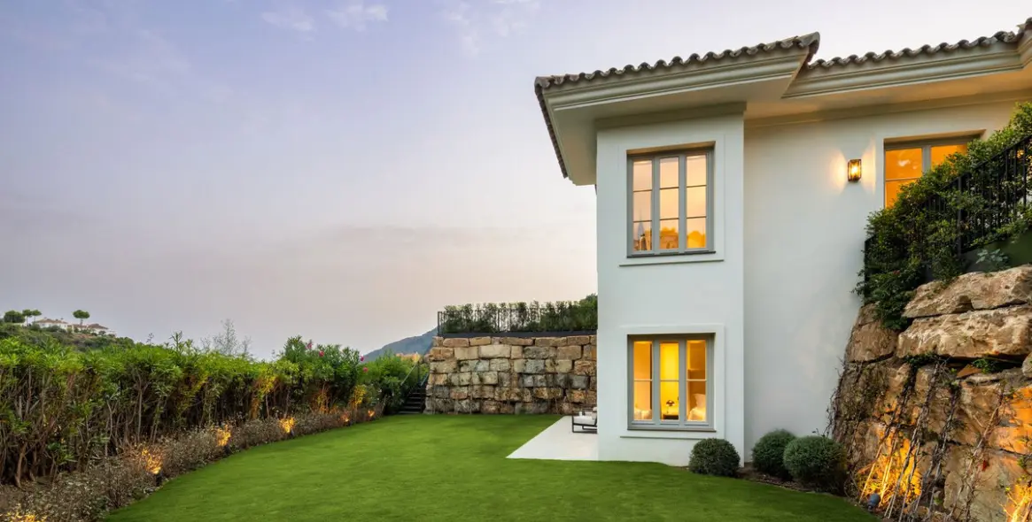 Продажа  отдельно стоящей виллы в Benahavís 41