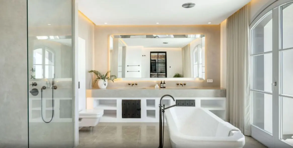 Sale of detached villa in Marbella 3