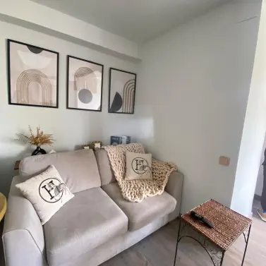 Sale of middle floor apartment in Aloha