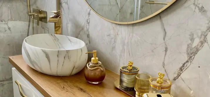 Sale of middle floor apartment in Aloha 4