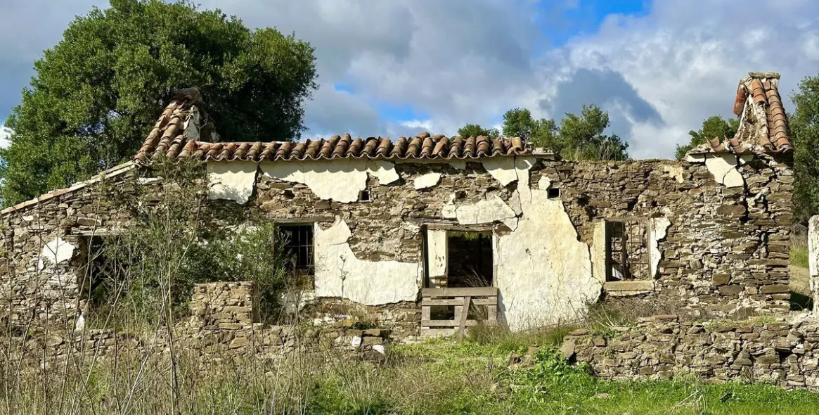 Продажа  жилого участка в La Cala 16