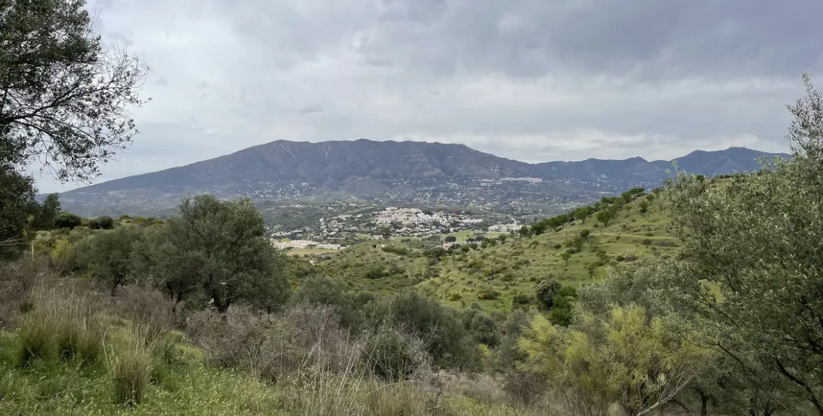 Продажа  жилого участка в La Cala 25