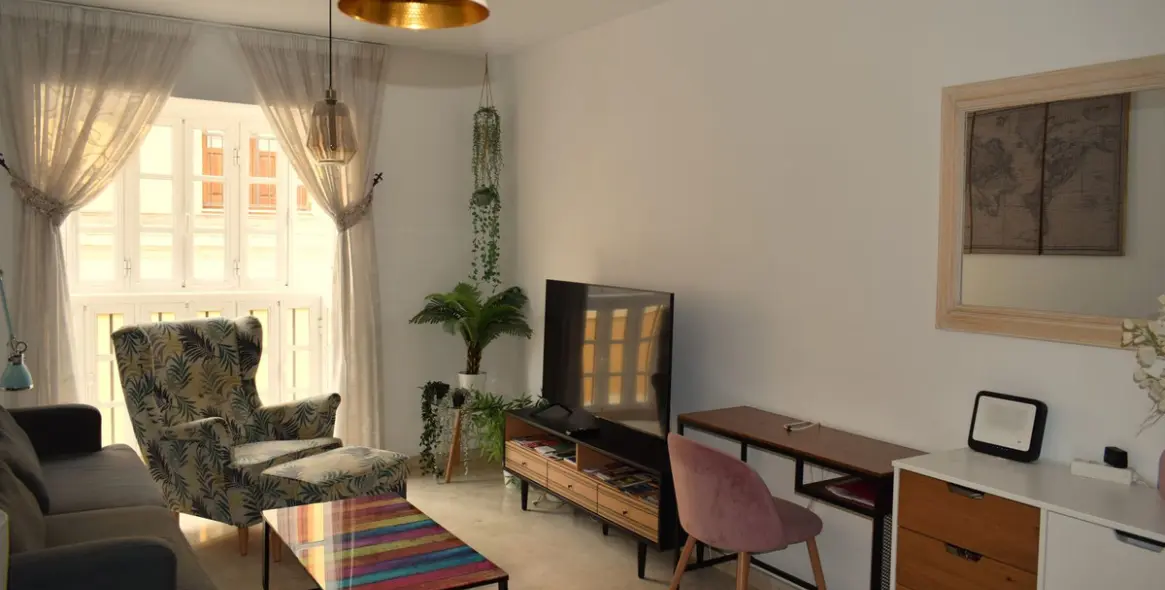 Продажа апартаментов на среднем этаже в Málaga Centro 2