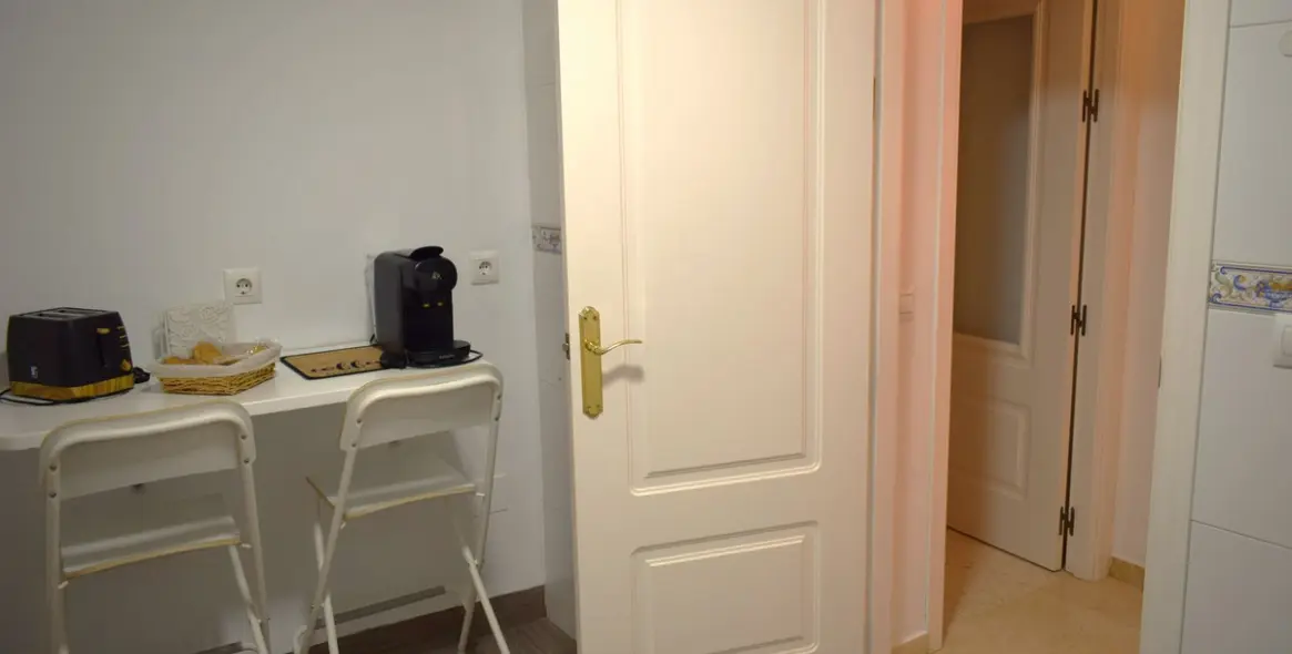 Продажа апартаментов на среднем этаже в Málaga Centro 12