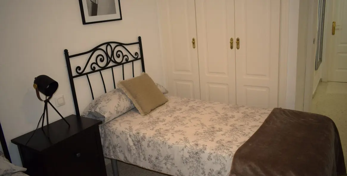 Продажа апартаментов на среднем этаже в Málaga Centro 15