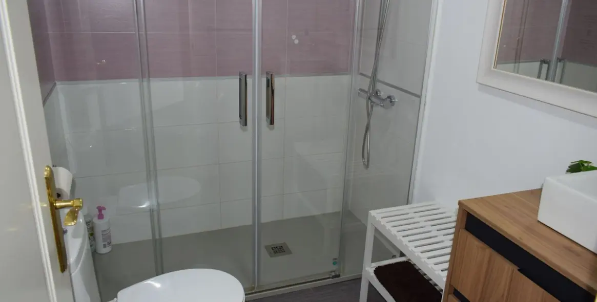 Продажа апартаментов на среднем этаже в Málaga Centro 16