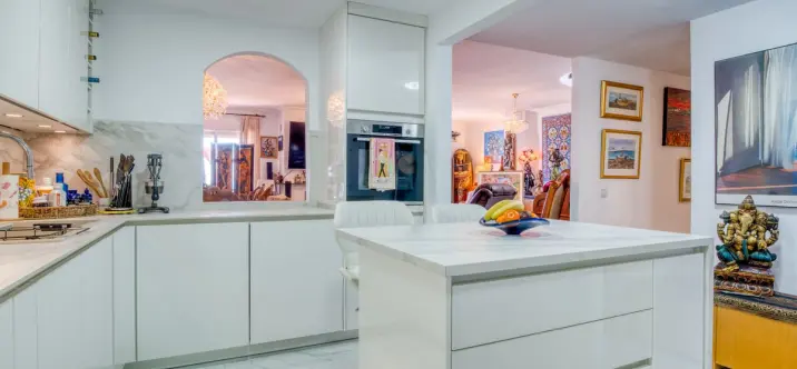 Sale of penthouse duplex in La Duquesa 3