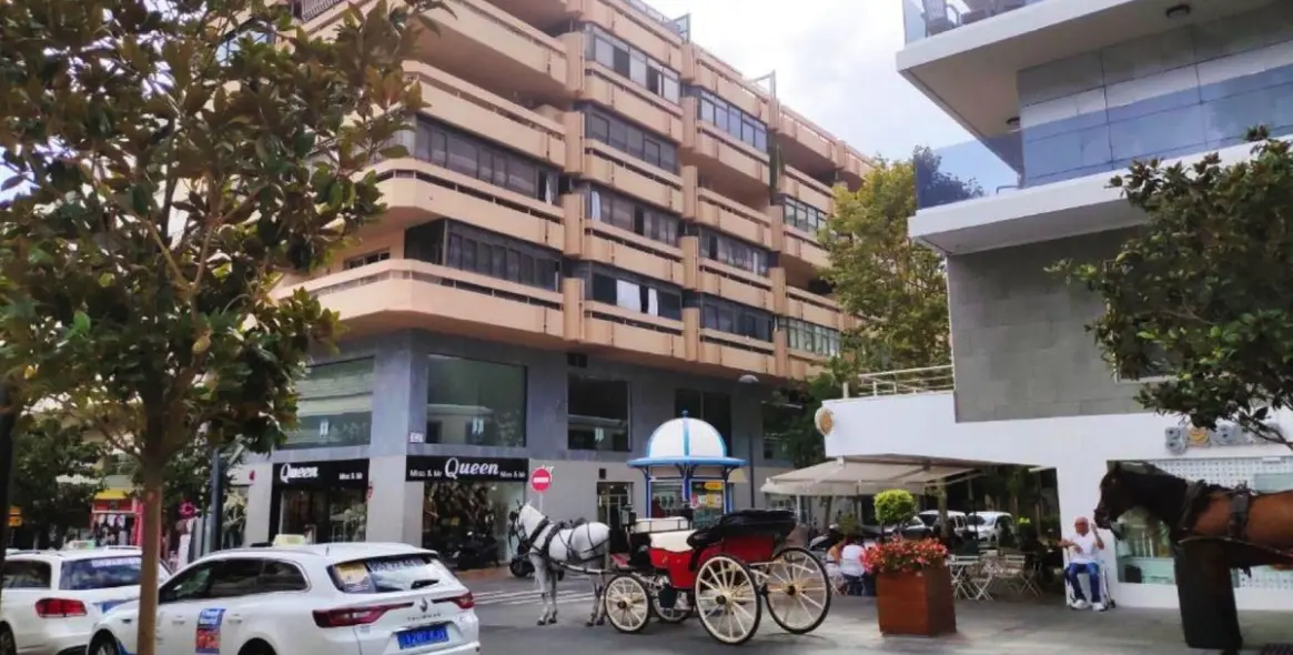 Продажа апартаментов на среднем этаже в Marbella 1