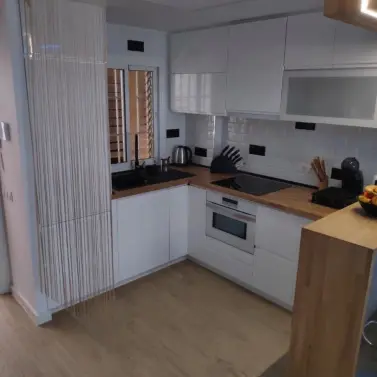 Продажа апартаментов на среднем этаже в Marbella