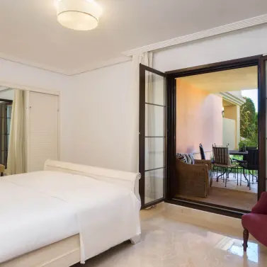 Sale of ground floor apartment in Los Arqueros