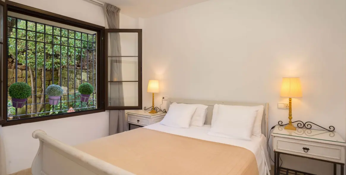 Sale of ground floor apartment in Los Arqueros 8