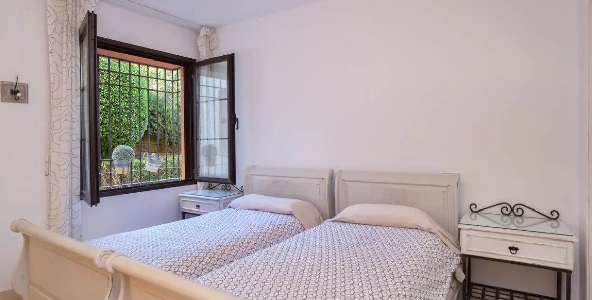 Sale of ground floor apartment in Los Arqueros 13