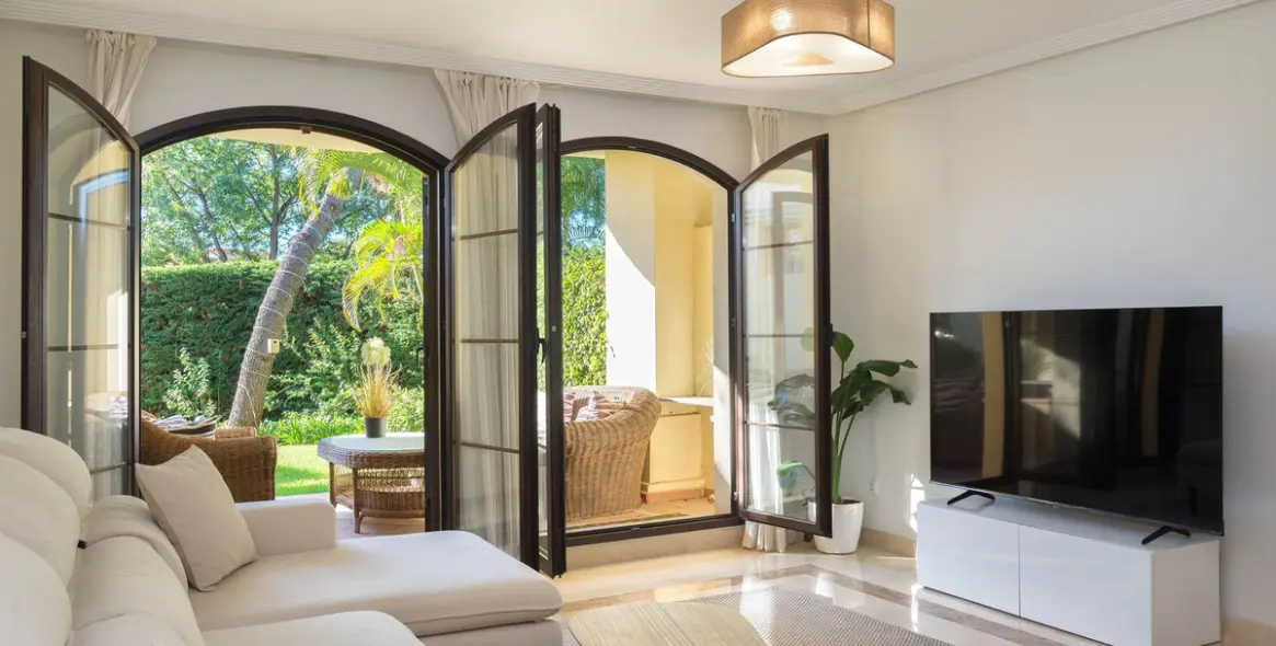 Sale of ground floor apartment in Los Arqueros 3